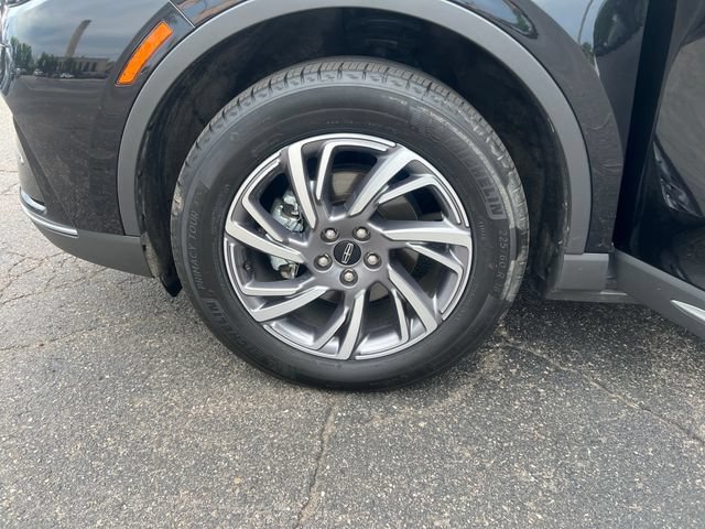 Certified 2024 Lincoln Corsair AWD image 31