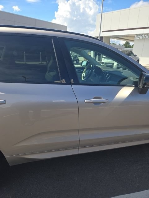 Used 2024 Volvo XC60 B5 Core w/ Climate Package AWD/4WD image 9