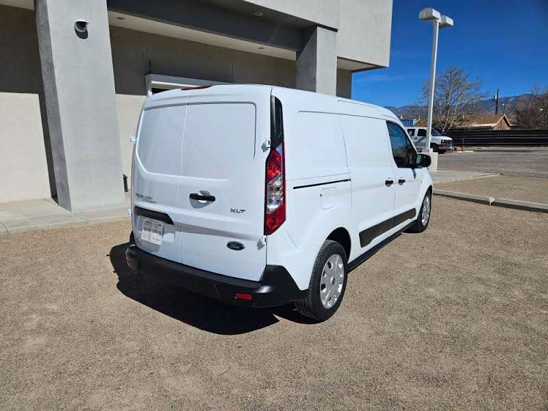 Used 2022 Ford Transit Connect XLT image 10
