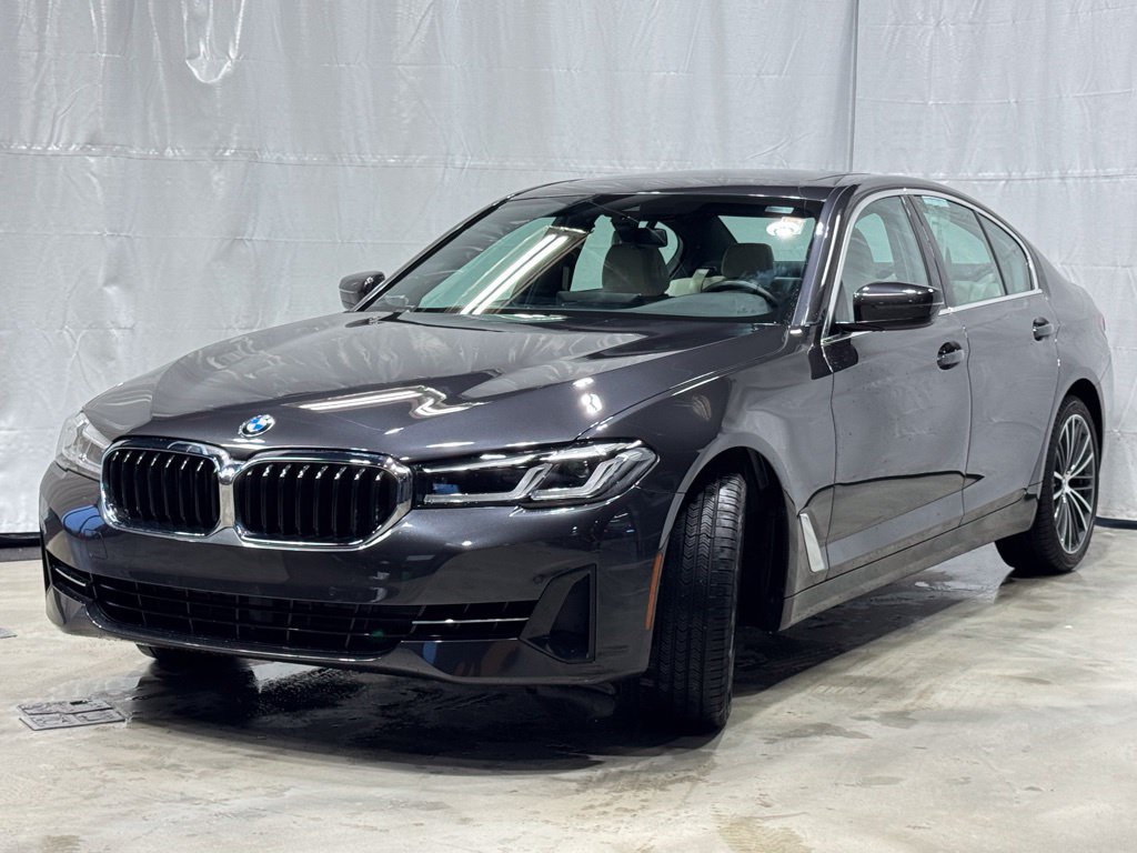 Used 2023 BMW 540i xDrive w/ Convenience Package AWD/4WD image 3