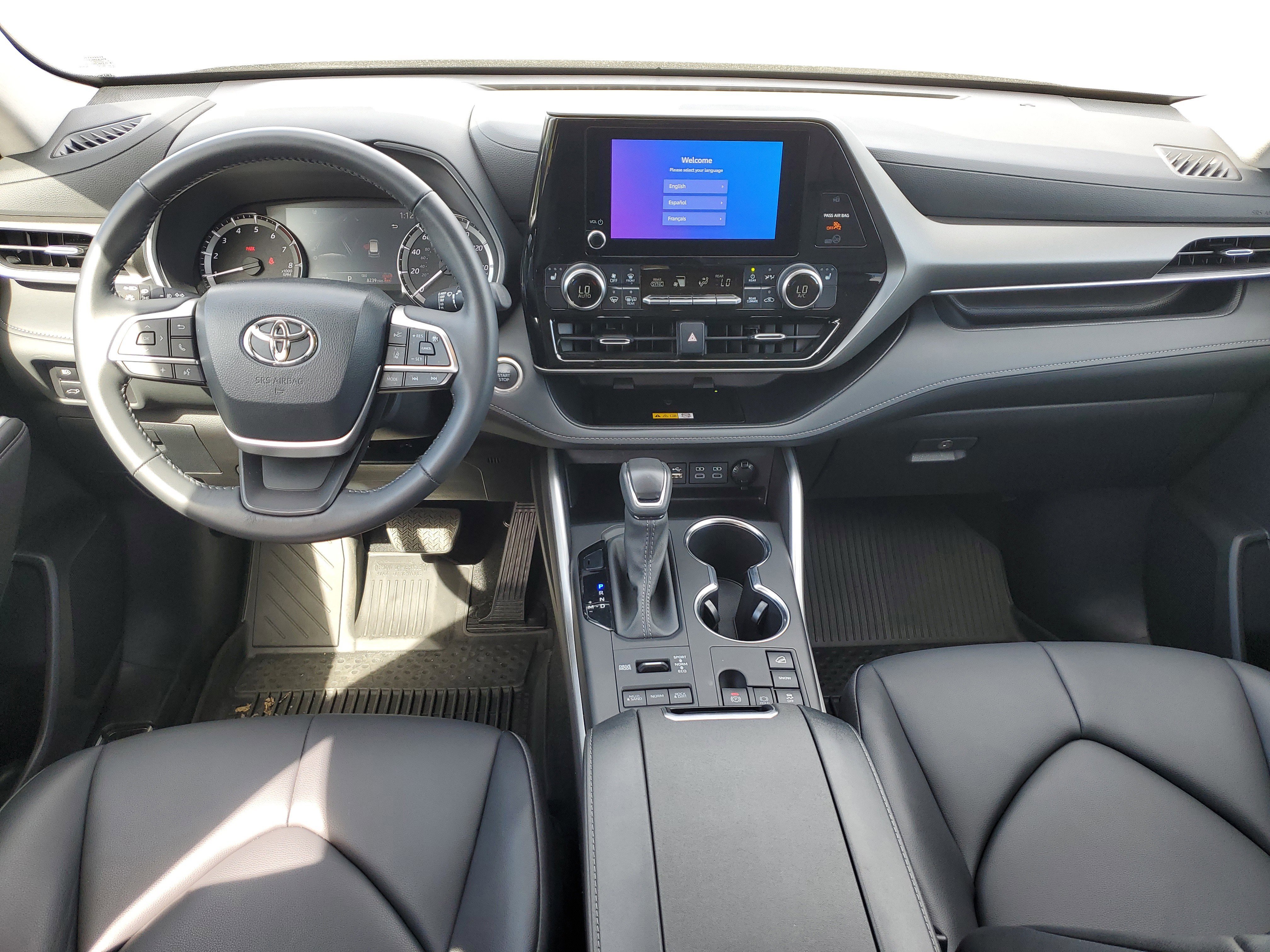 Certified 2024 Toyota Highlander XLE image 17