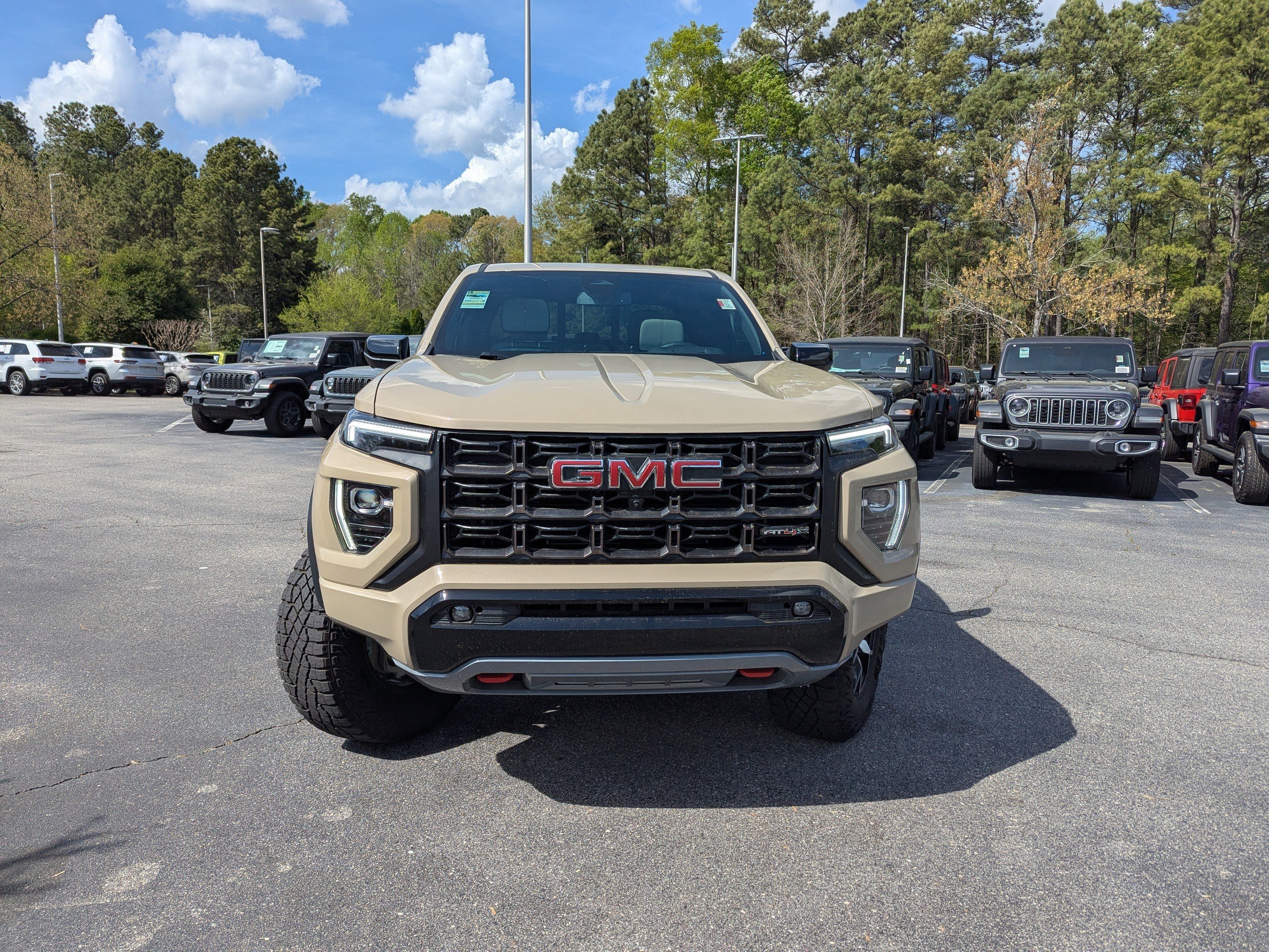 Used 2023 GMC Canyon AT4X image 2