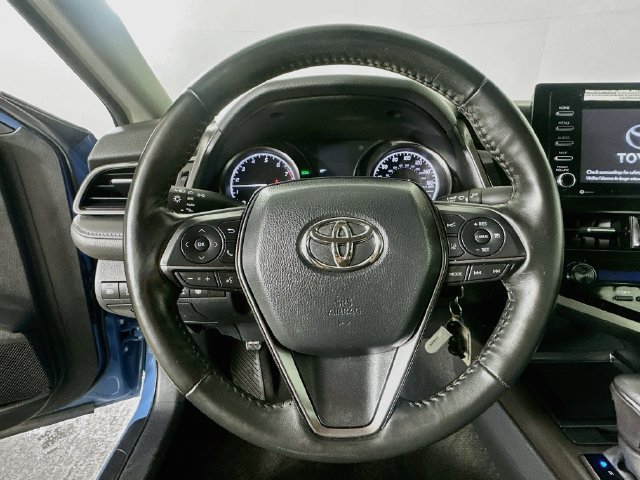 Used 2024 Toyota Camry SE w/ Cold Weather Package FWD image 23