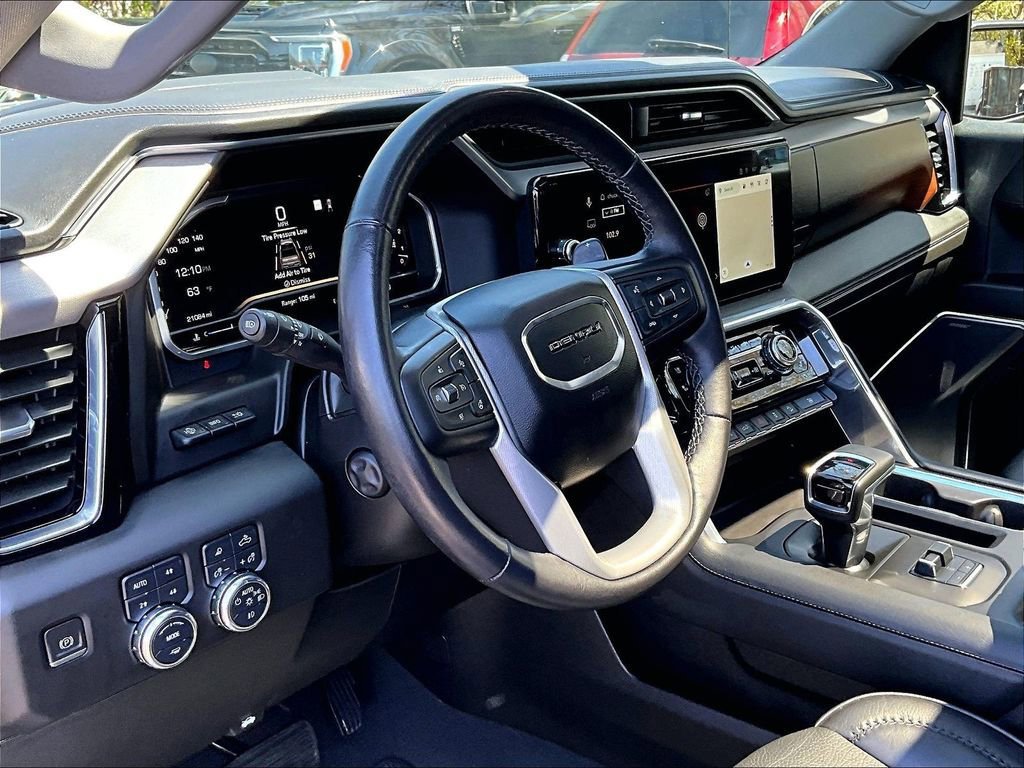 Used 2023 GMC Sierra 1500 Denali w/ Denali Reserve Package AWD/4WD image 8