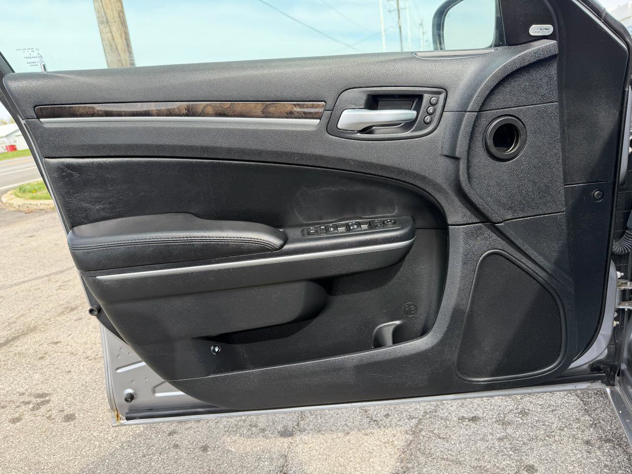 Used 2013 Chrysler 300 C image 17