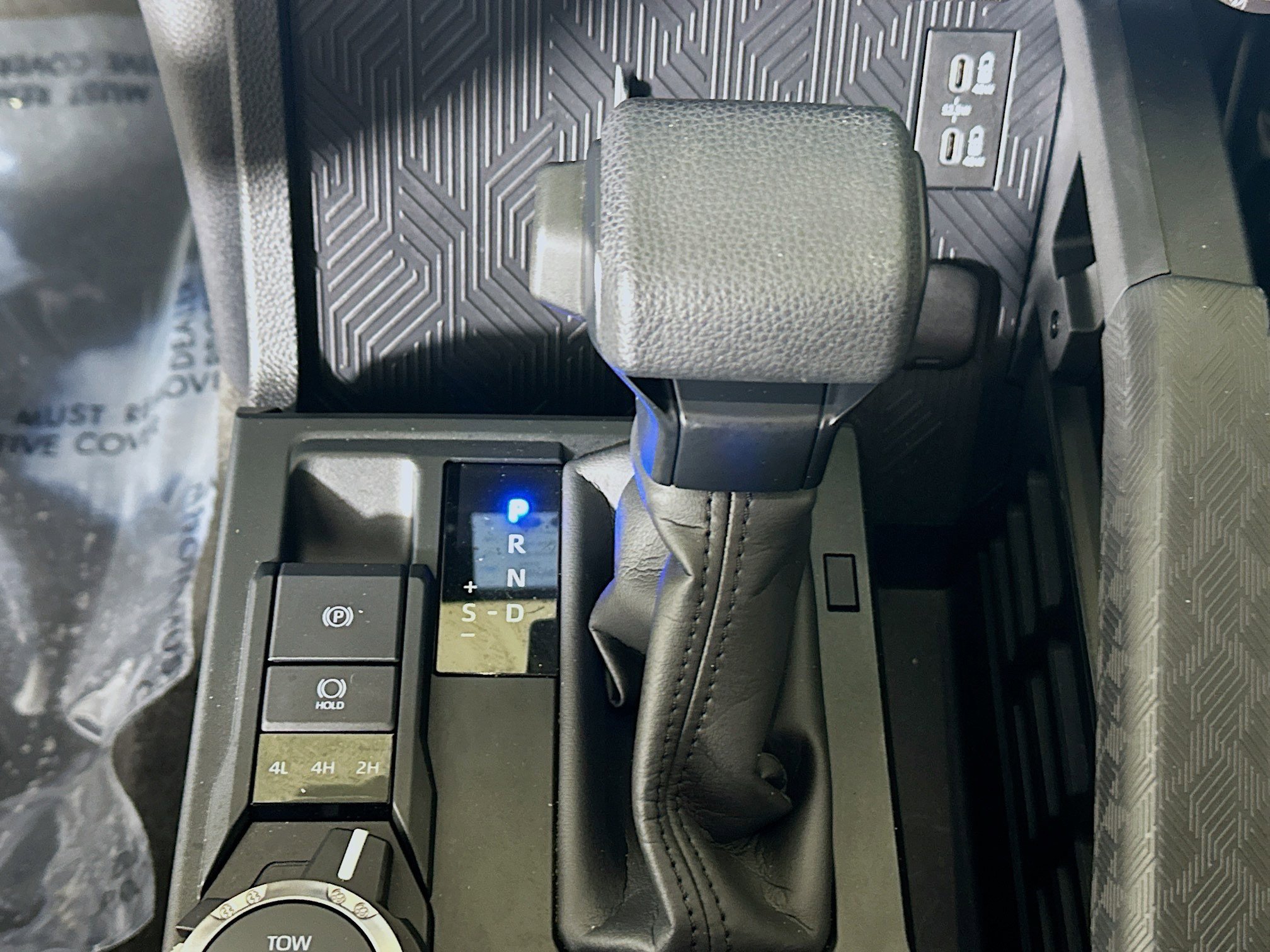Used 2025 Toyota 4Runner SR5 AWD/4WD image 21