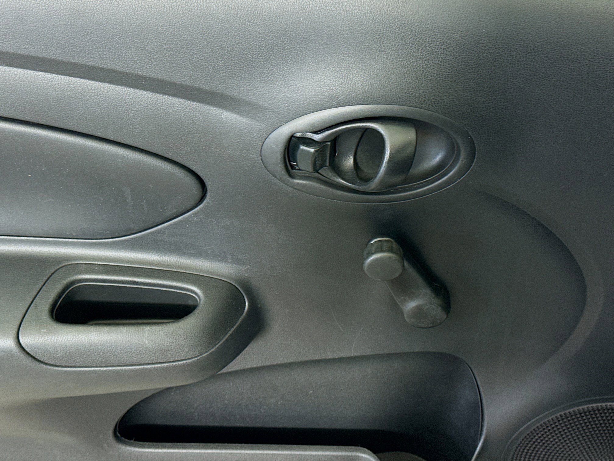 Used 2018 Nissan Versa S image 21