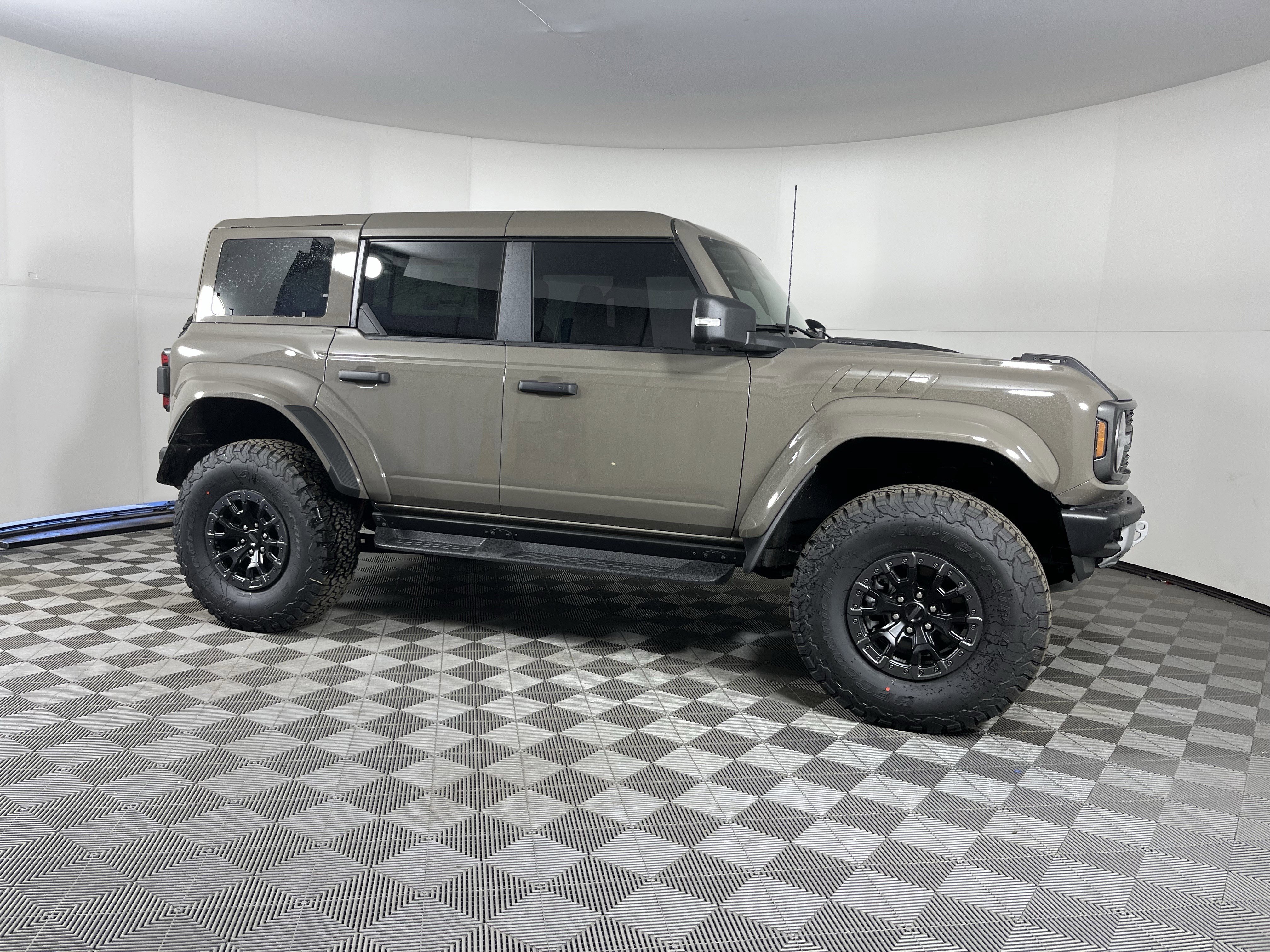 New 2025 Ford Bronco Raptor w/ Interior Carbon Fiber Pack image 5