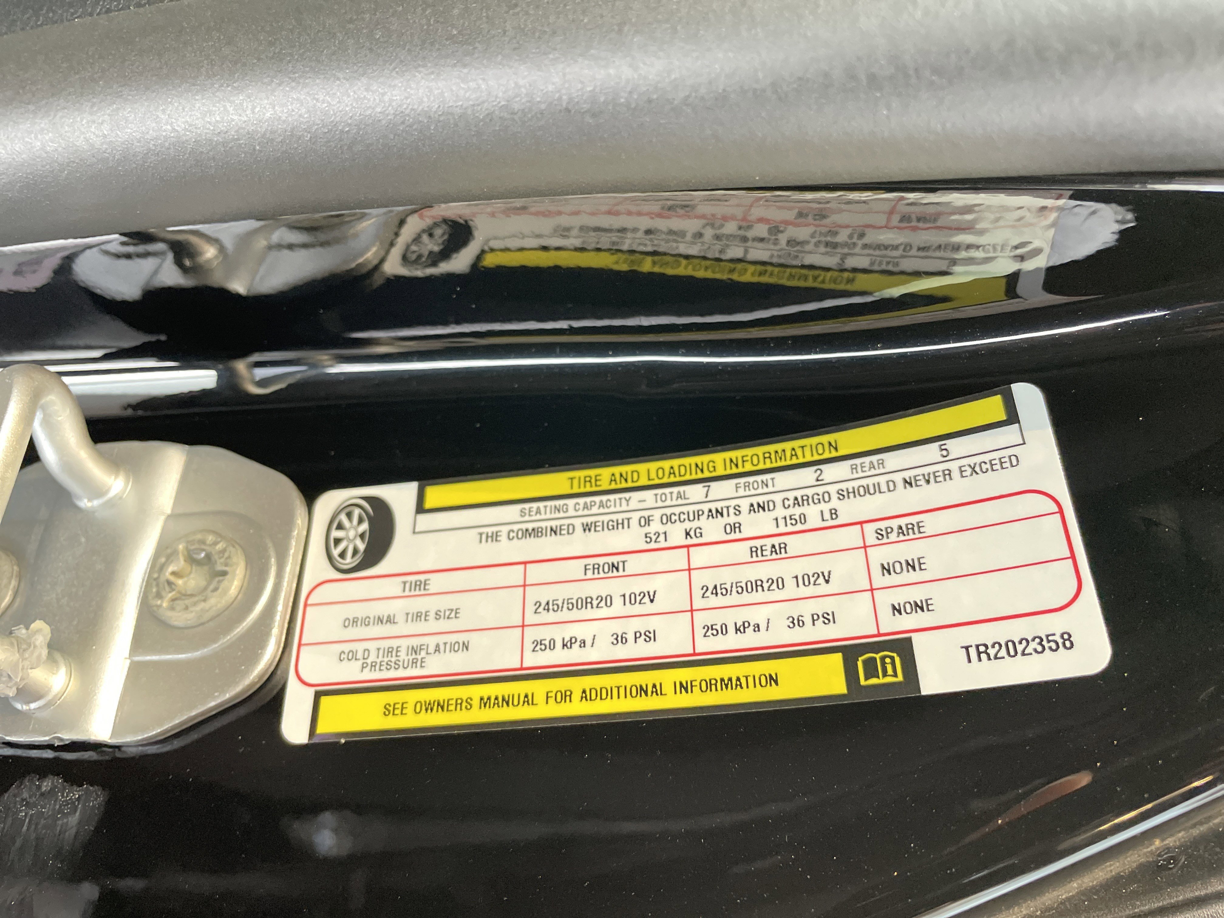 New 2026 Chrysler Pacifica Limited w/ Uconnect Theater Family Group FWD image 44