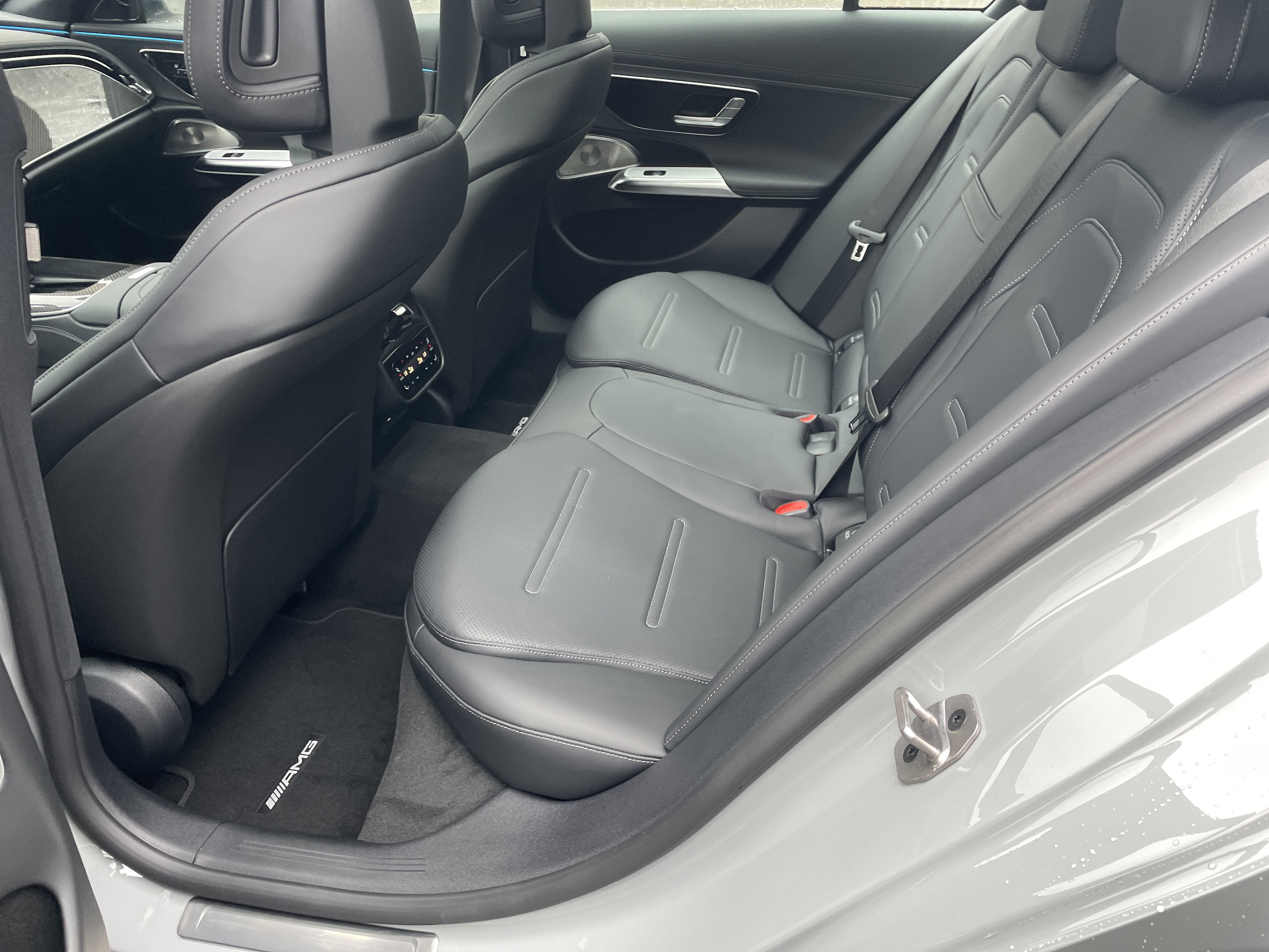 New 2026 Mercedes-Benz E 53 AMG e 4MATIC Sedan image 36