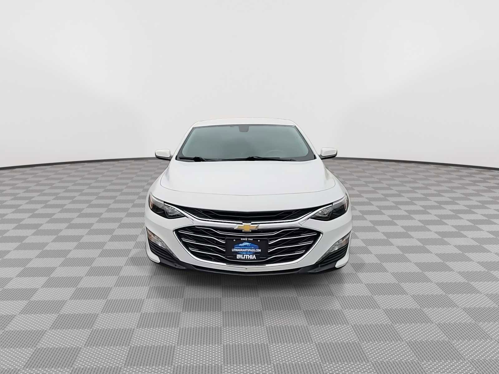 Used 2022 Chevrolet Malibu LT image 3