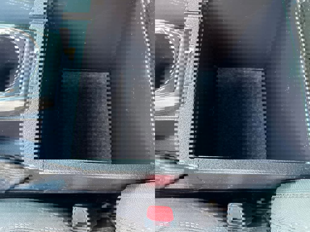 Used 2016 Toyota Tacoma TRD Off-Road w/ Premium & Technology Package image 16