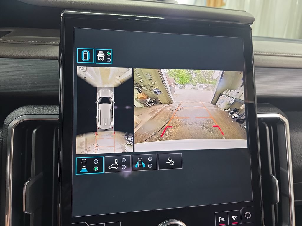 New 2026 GMC Acadia Elevation w/ Elevation Premium Package AWD/4WD image 23