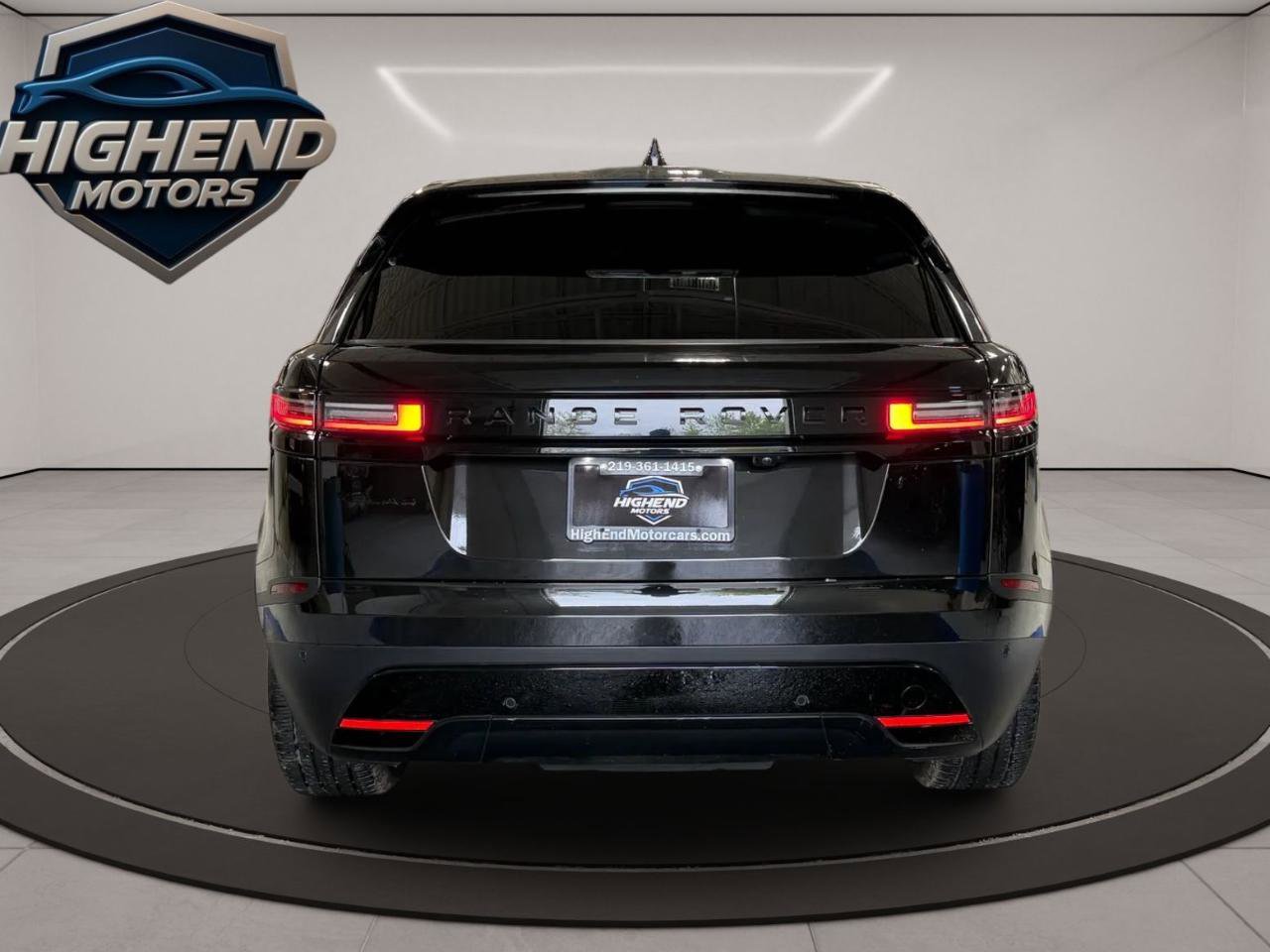 Used 2025 Land Rover Range Rover Velar S AWD/4WD image 5