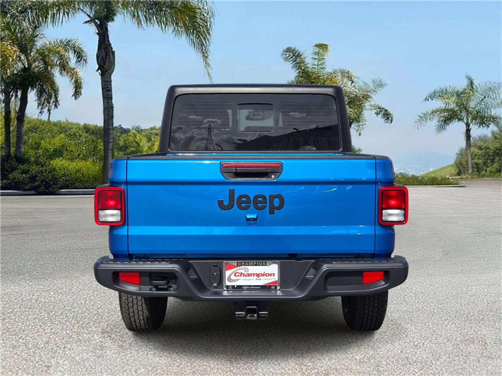 Certified 2023 Jeep Gladiator Sport w/ Trailer Tow Package AWD/4WD image 5