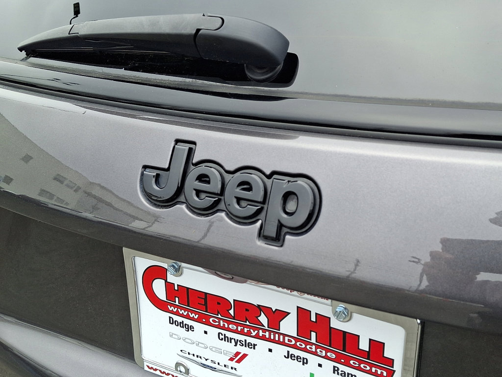 Used 2021 Jeep Compass Latitude image 16