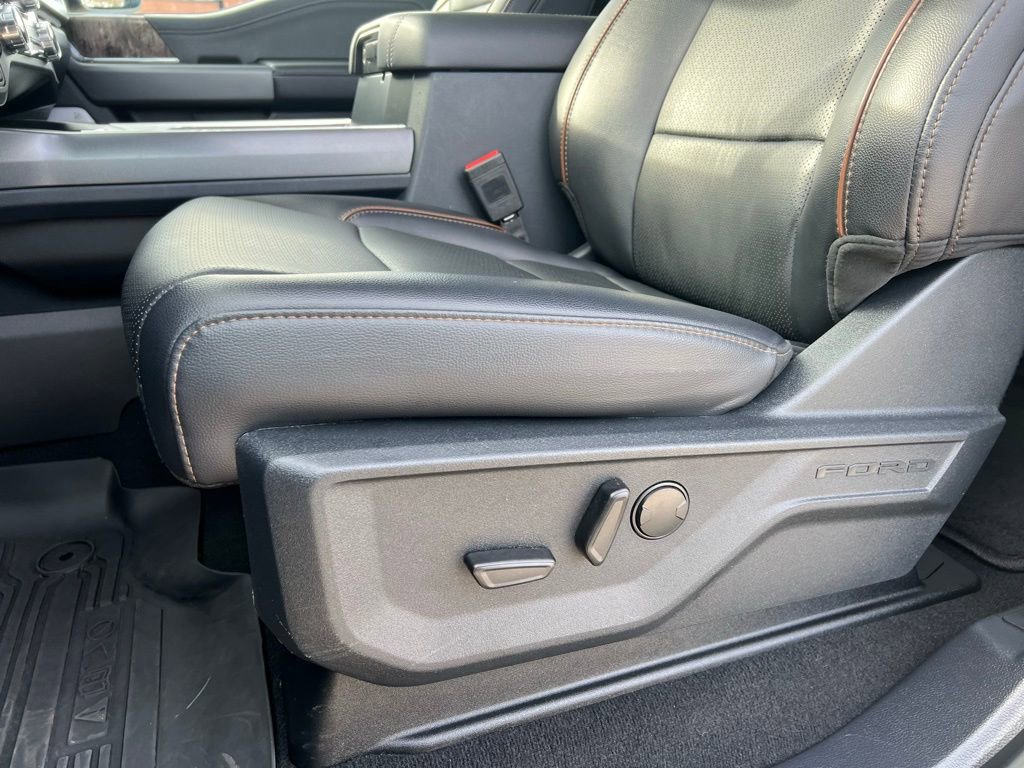 Used 2025 Ford F350 Lariat w/ Lariat Ultimate Package image 14