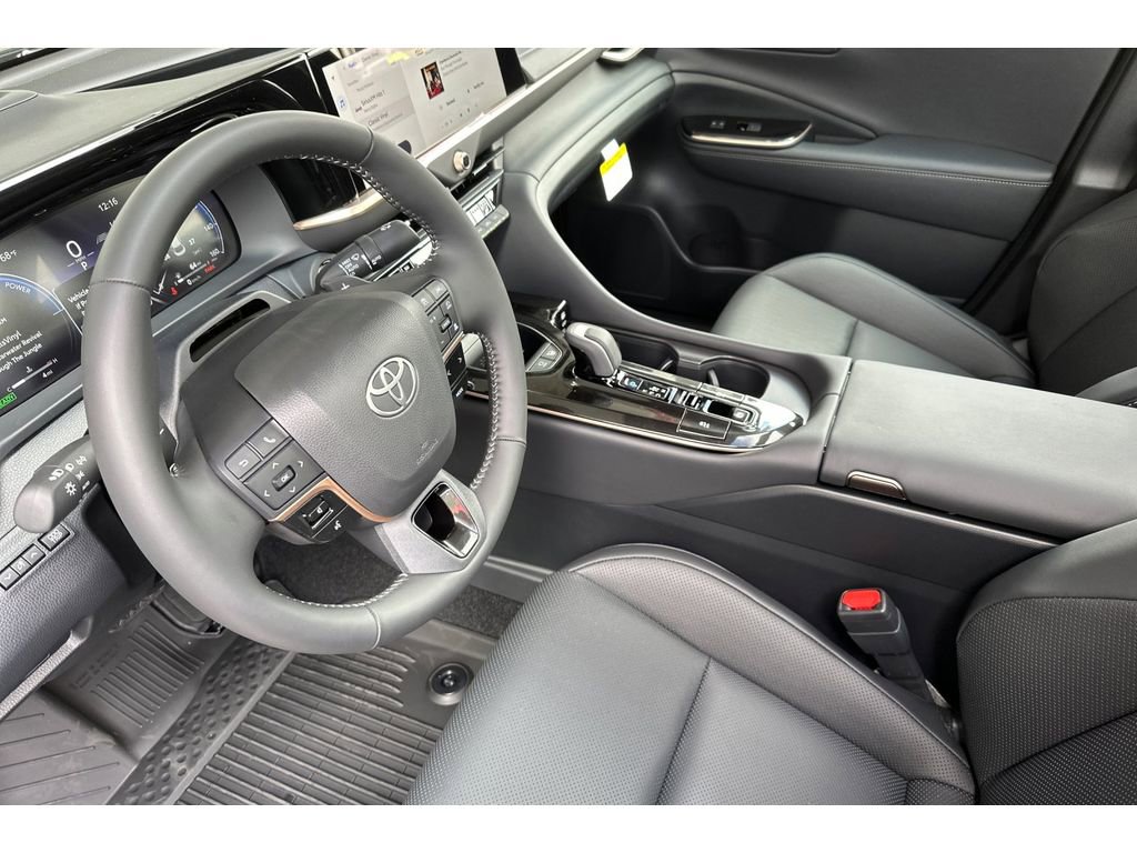 New 2026 Toyota Crown Platinum image 10