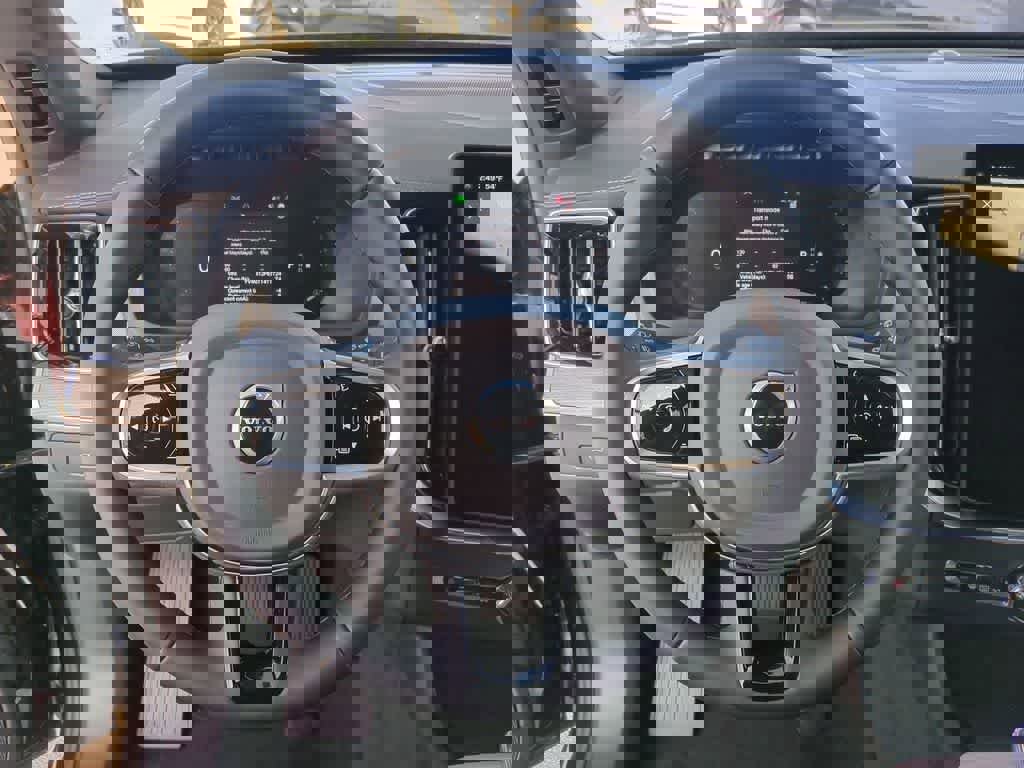 New 2026 Volvo XC90 B5 Plus w/ Protection Package Premier image 16