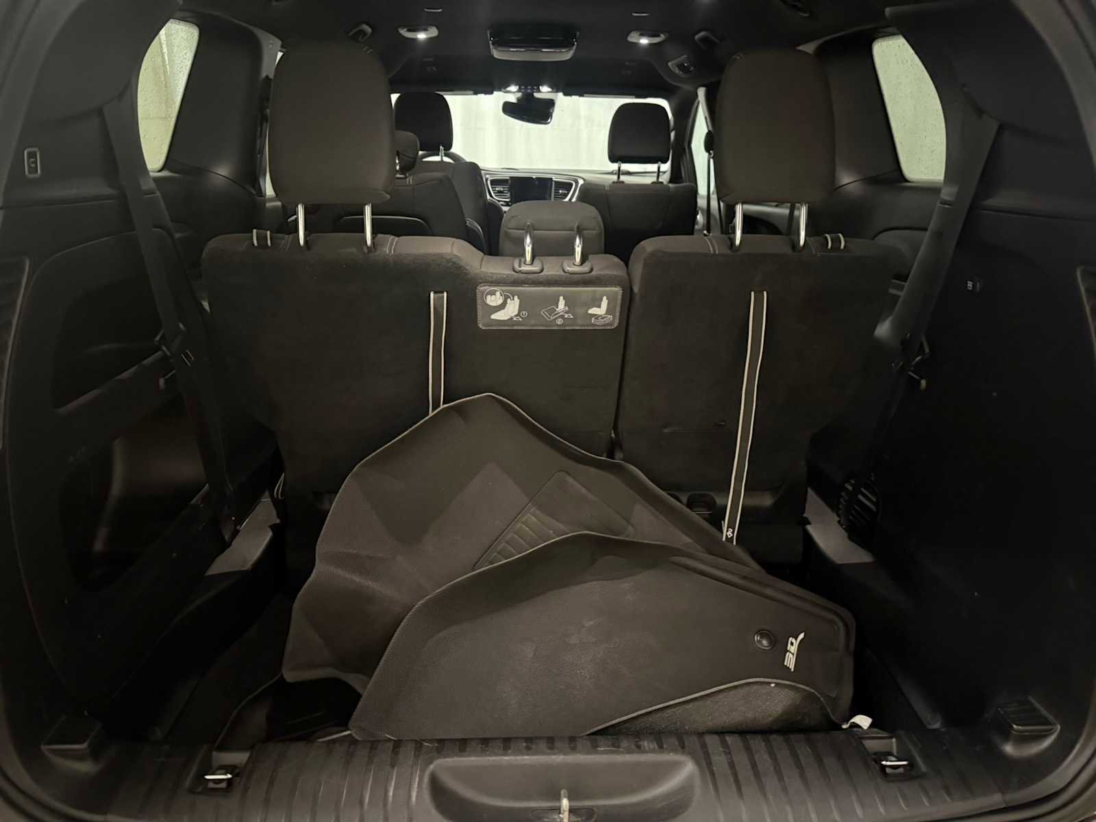 Used 2019 Chrysler Pacifica Touring Plus w/ Advanced Safetytec Group image 23