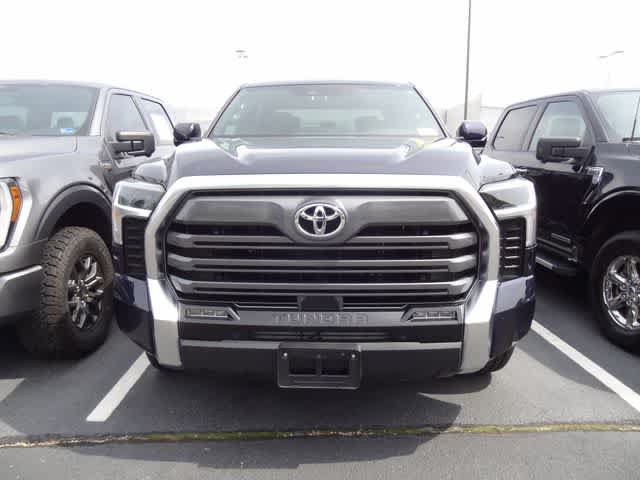 Used 2025 Toyota Tundra Limited AWD/4WD image 2