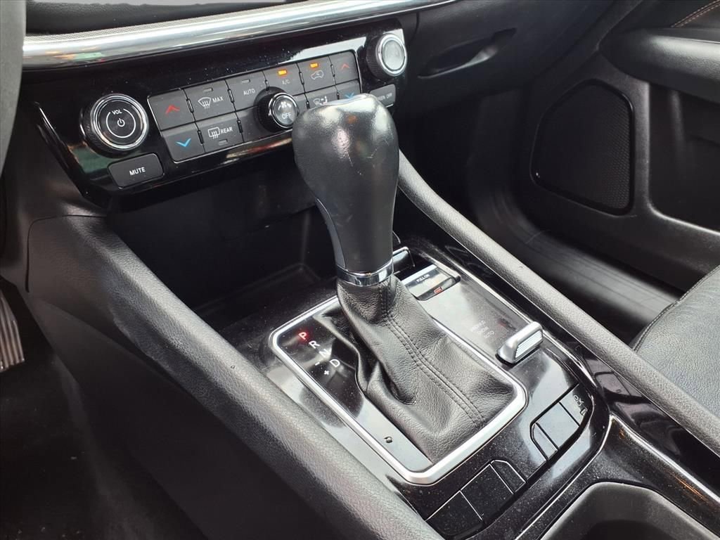 Used 2023 Jeep Compass Limited image 9