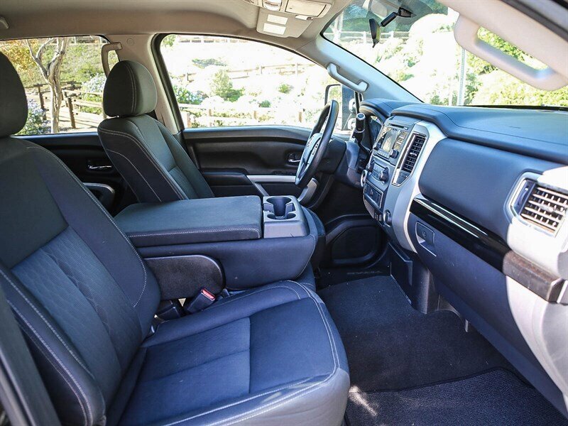 Used 2017 Nissan Titan SV RWD image 24