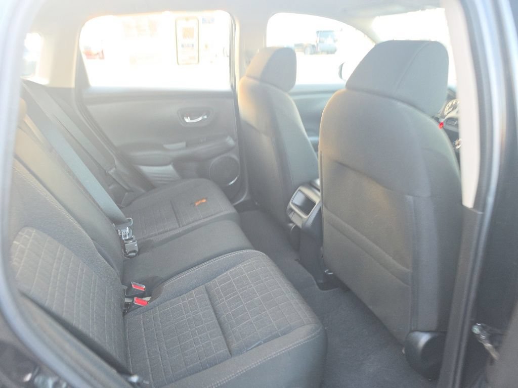 Used 2025 Honda HR-V LX image 29