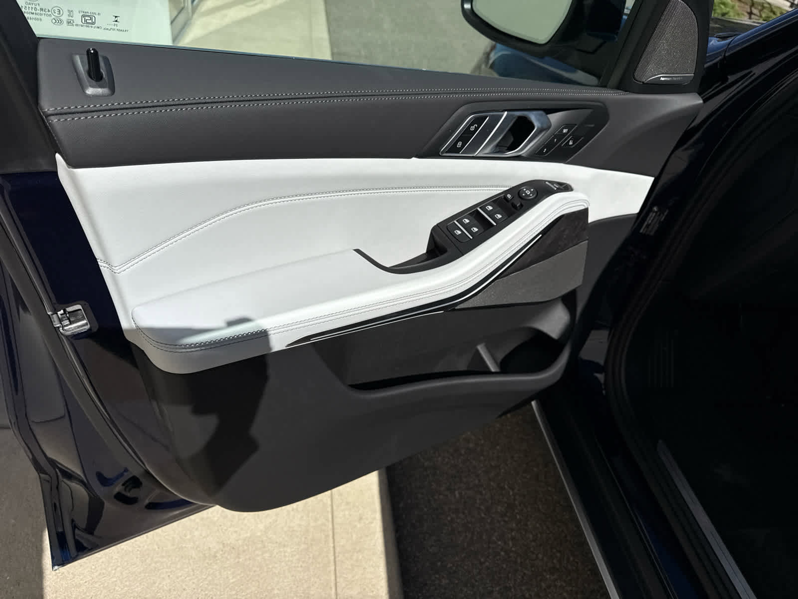 New 2026 BMW X5 xDrive40i w/ Climate Comfort Package image 13