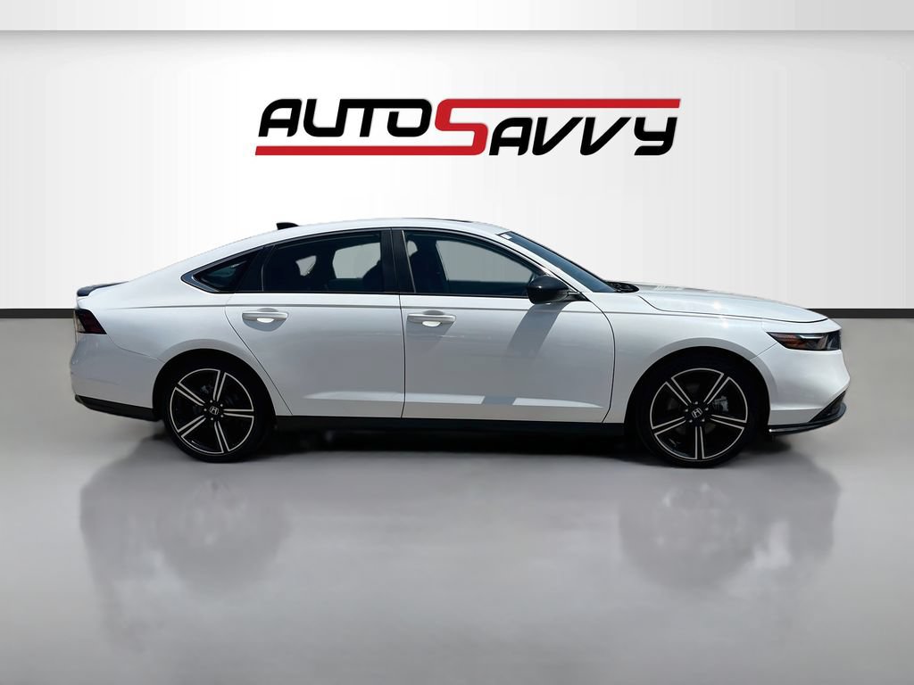 Used 2025 Honda Accord Sport image 8