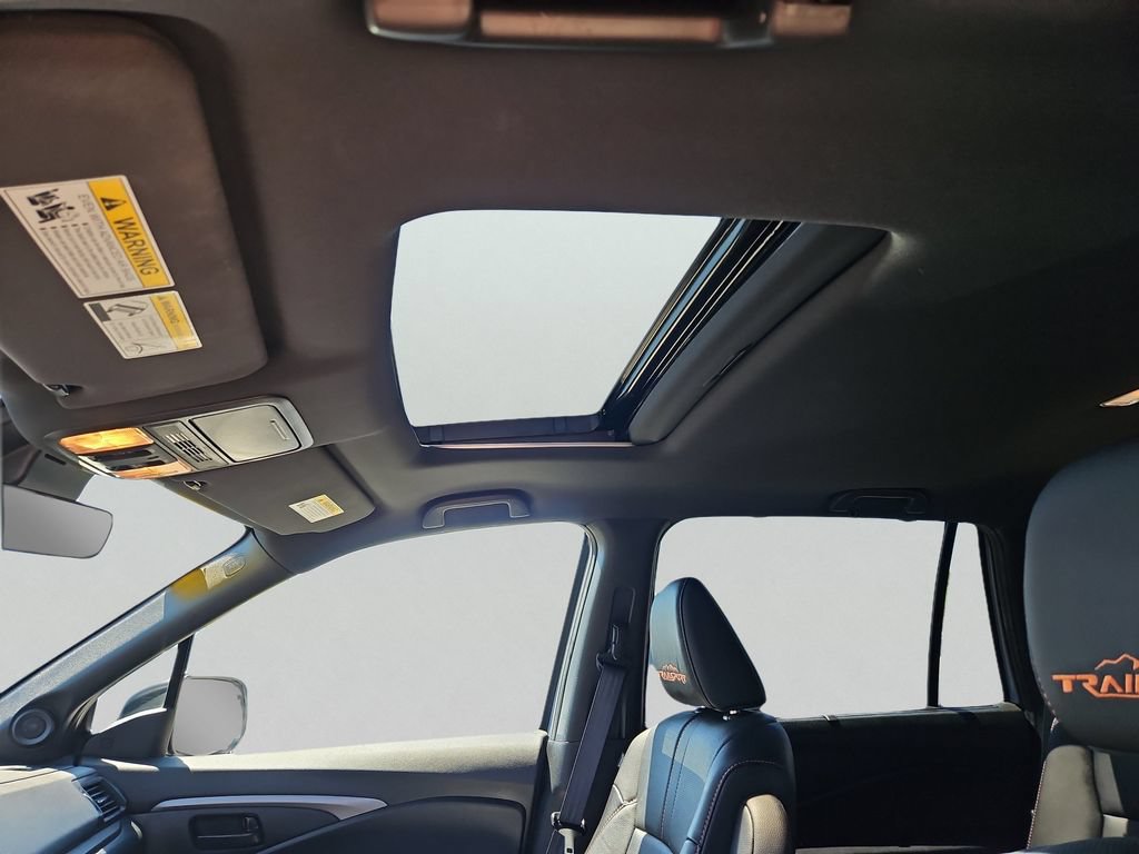 Certified 2023 Honda Passport TrailSport image 15
