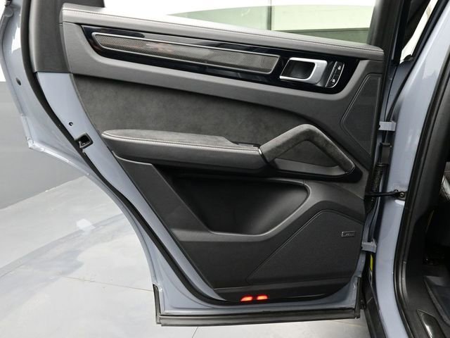 Certified 2022 Porsche Cayenne Turbo GT image 12