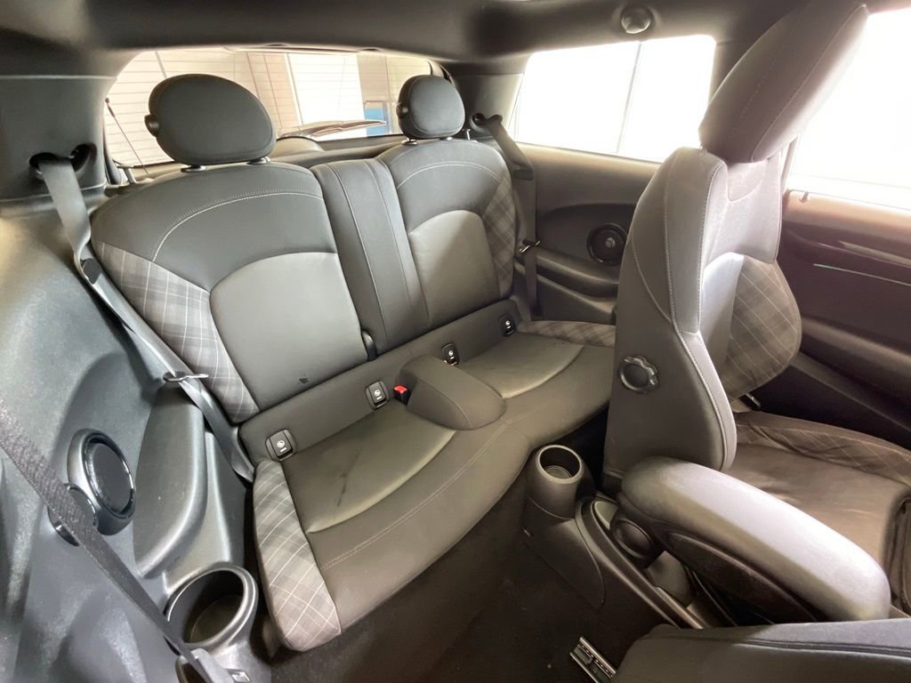 Used 2017 MINI Cooper S image 19