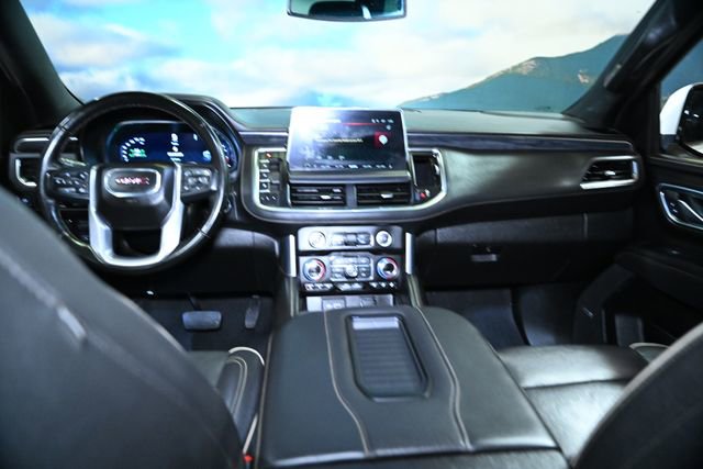 Used 2023 GMC Yukon XL SLT w/ SLT Luxury Package image 52