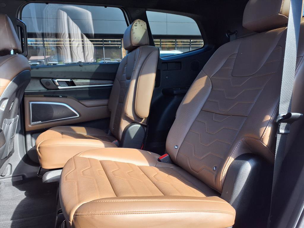 Used 2021 Kia Telluride SX w/ SX Prestige Package image 8