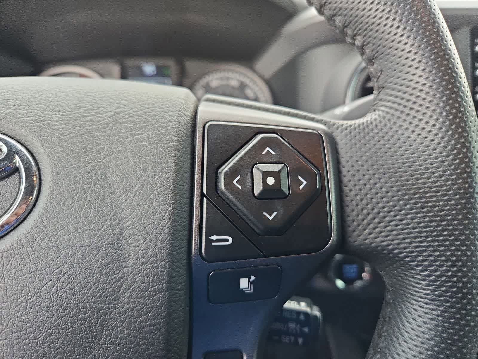 Used 2023 Toyota Tacoma TRD Sport w/ Technology Package AWD/4WD image 23