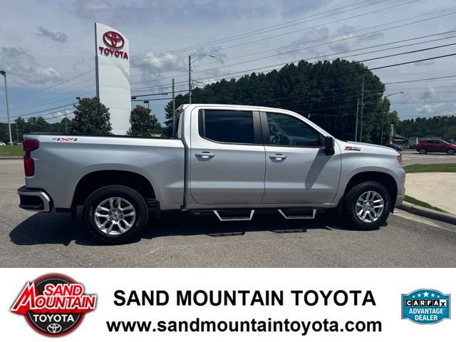 Used 2022 Chevrolet Silverado 1500 RST w/ Convenience Package II AWD/4WD image 2