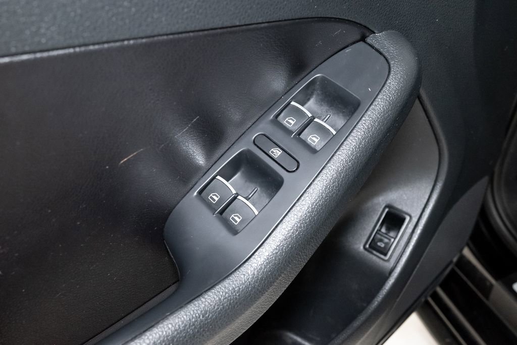 Used 2014 Volkswagen Jetta GLI Autobahn FWD image 10