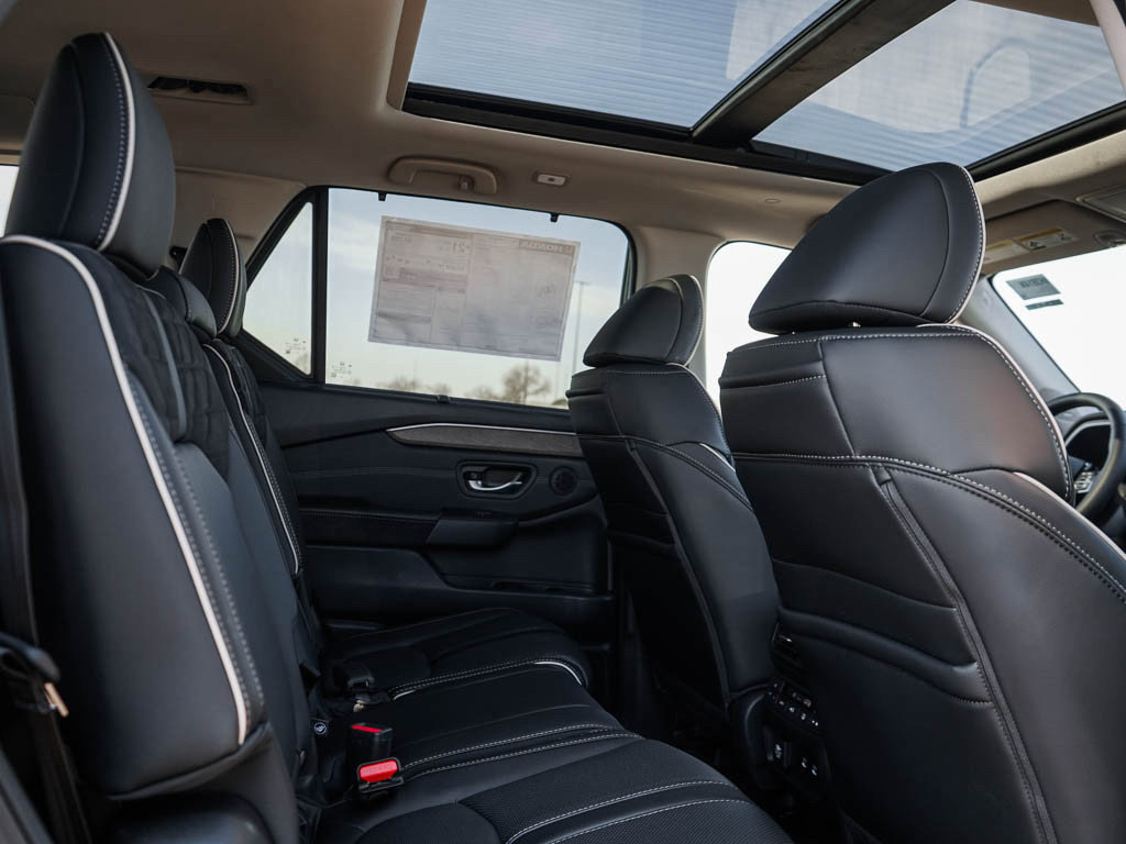 New 2026 Honda Pilot Elite image 13