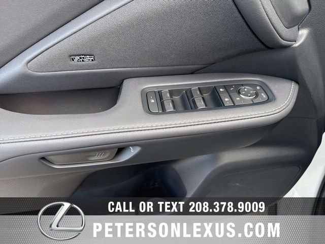 New 2026 Lexus TX 500h AWD image 24