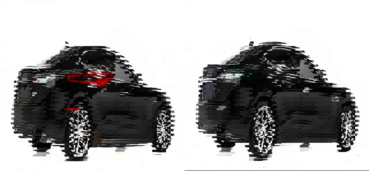 Used 2017 Maserati Ghibli image 3