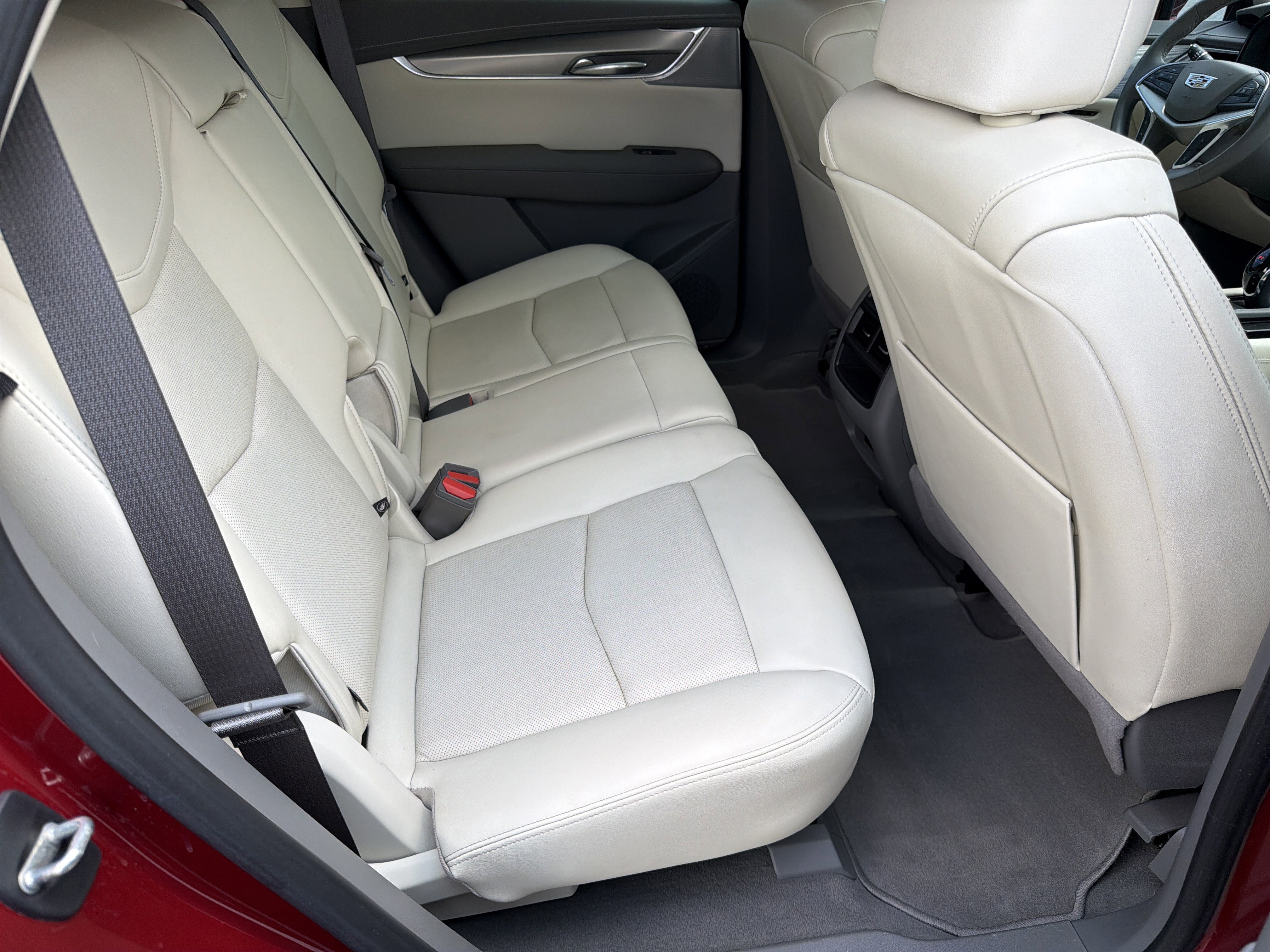 Used 2023 Cadillac XT5 Premium Luxury FWD image 16