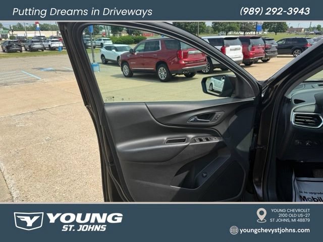 Used 2020 Chevrolet Equinox LT w/ Driver Convenience Package FWD image 13