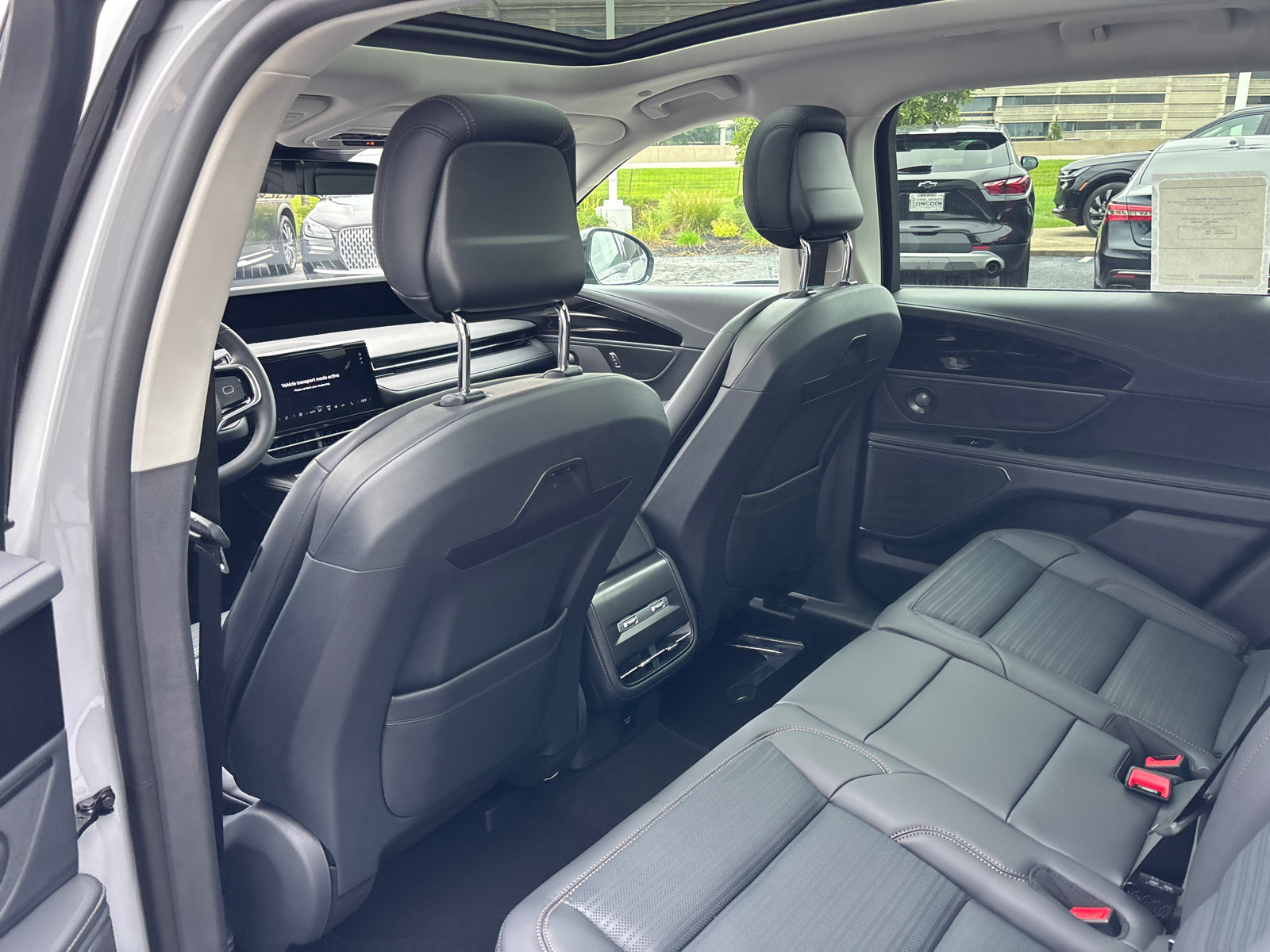 New 2026 Lincoln Nautilus Reserve AWD/4WD image 28