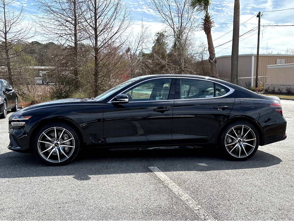 Used 2025 Genesis G70 2.5T image 29