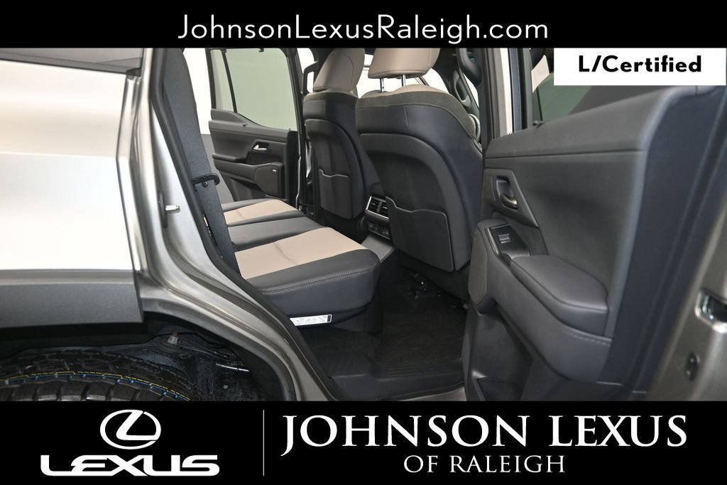 Used 2024 Lexus GX 550 AWD/4WD image 13