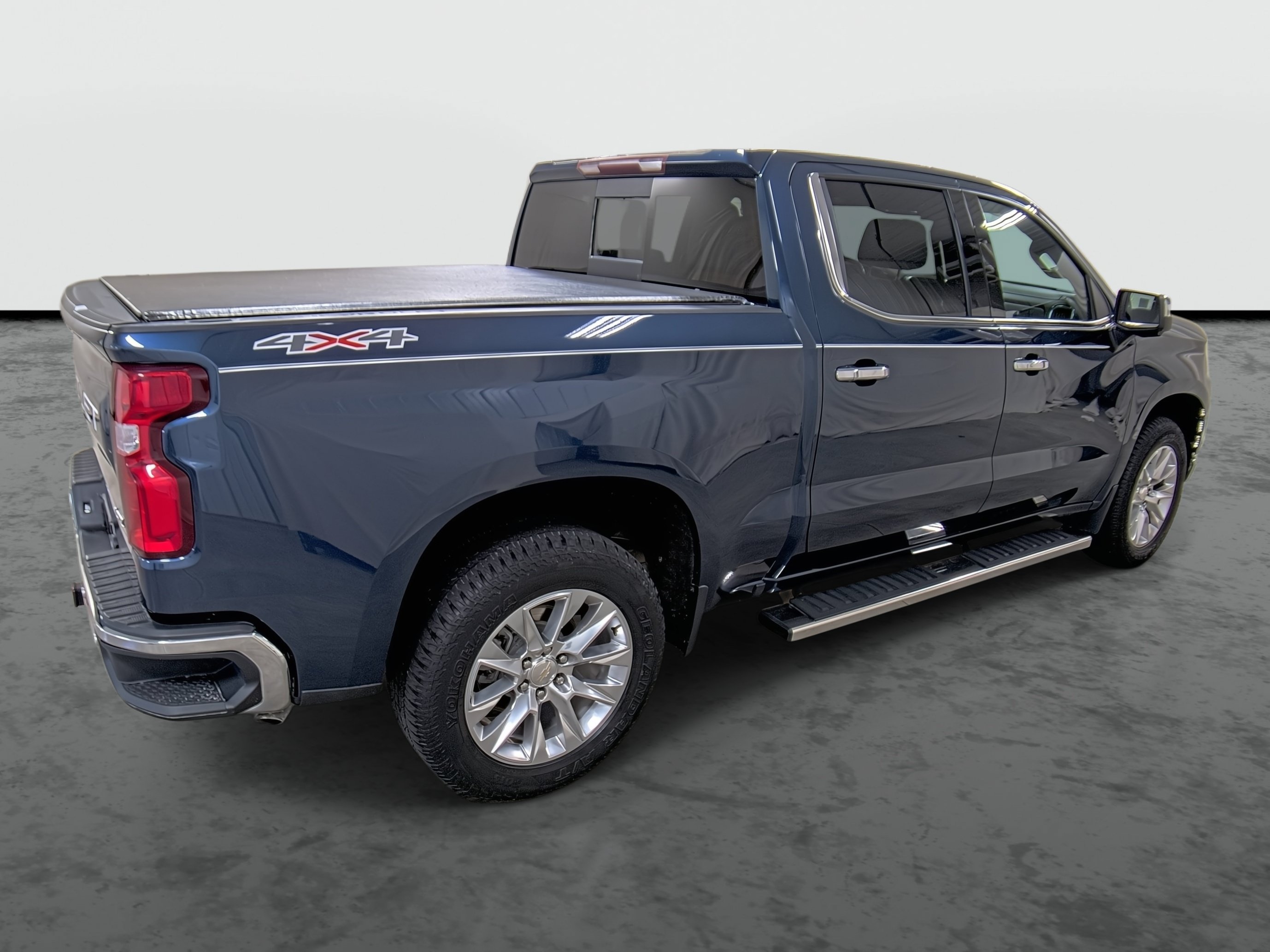 Used 2021 Chevrolet Silverado 1500 LTZ AWD/4WD image 4
