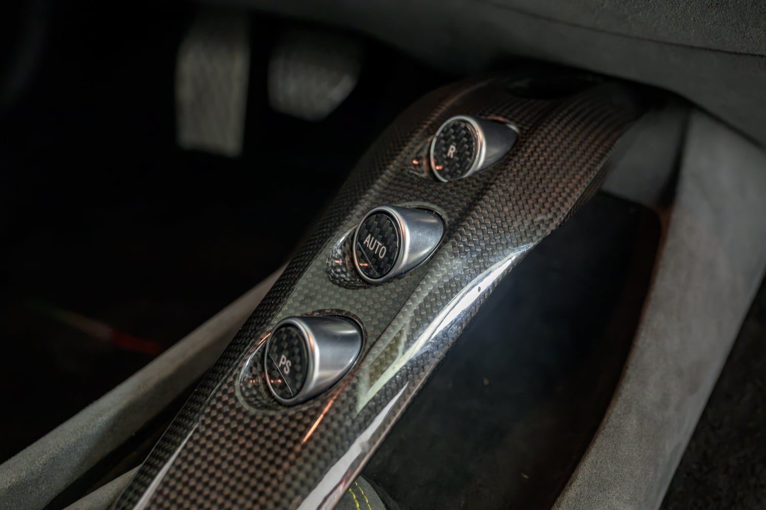 Used 2016 Ferrari F12 Berlinetta RWD image 33
