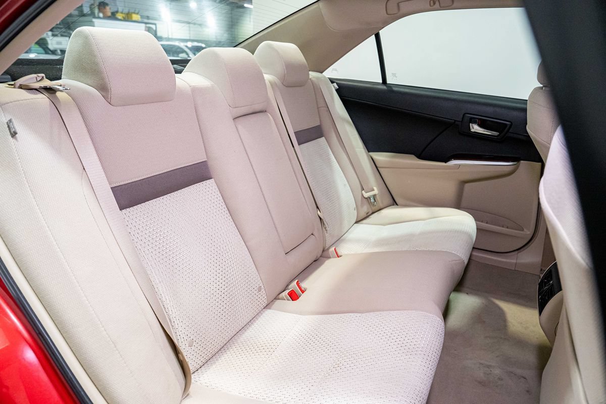 Used 2013 Toyota Camry XLE FWD image 18