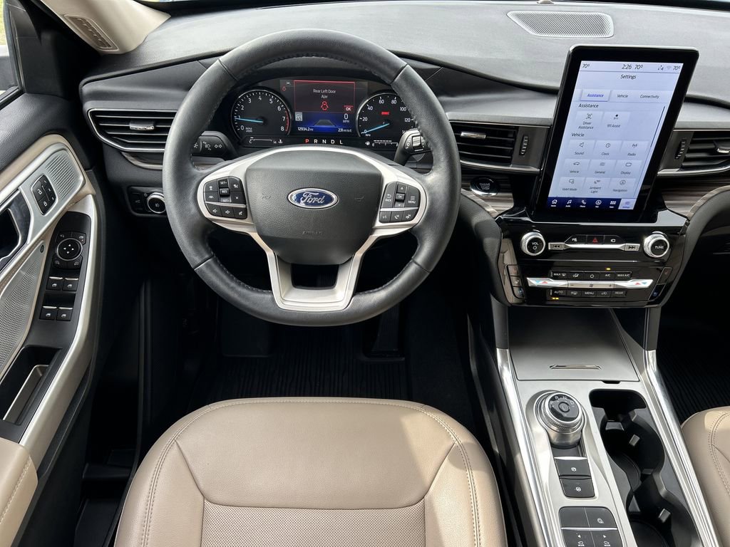 Used 2022 Ford Explorer Limited w/ Limited Technology Package image 15